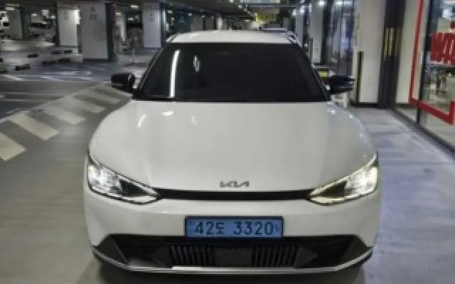 EV6 롱레인지 AWD 기아 2023/07 130,872km